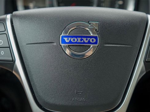 Used 2018 Volvo S60 T5 Dynamic w/ Vision Package image 15