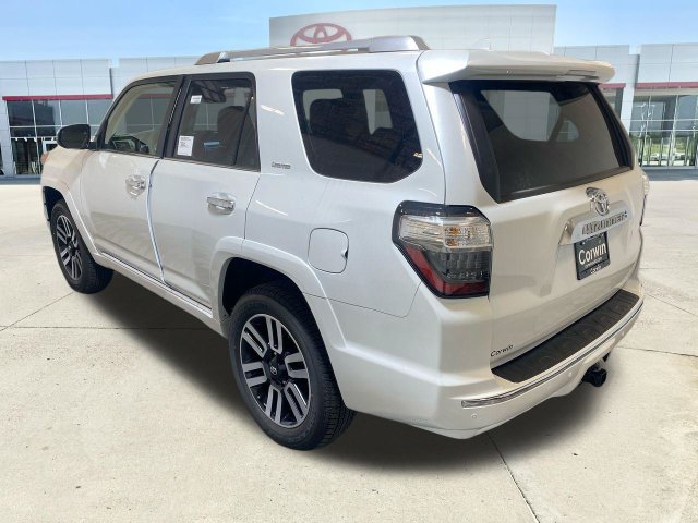 Used 2024 Toyota 4Runner Limited AWD/4WD image 7