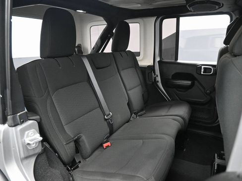 Used 2021 Jeep Wrangler Unlimited Sport AWD/4WD image 29