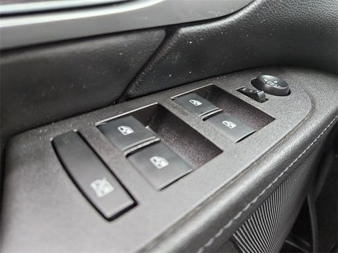 Used 2017 GMC Terrain SLE image 31