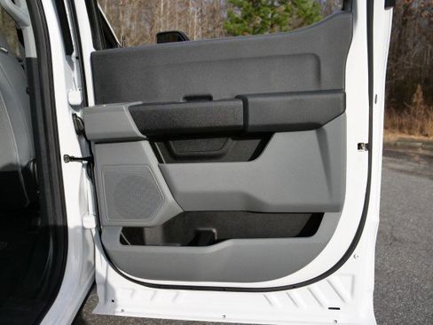 Used 2023 Ford F450 XLT w/ XLT Value Package image 34