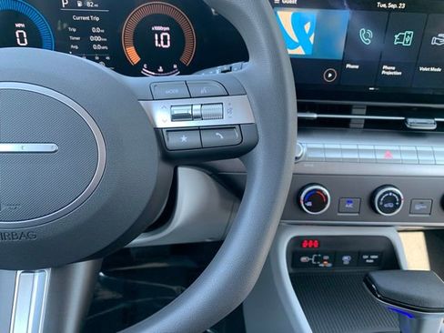 New 2026 Hyundai Kona SE image 19