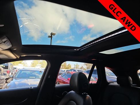 Used 2022 Mercedes-Benz GLC 300 GLC 300 w/ Premium Package Lite image 28