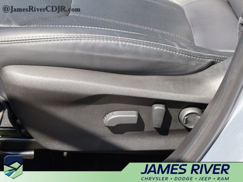 Used 2020 Subaru Forester Limited image 24