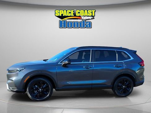 Used 2024 Honda CR-V Sport Touring image 4