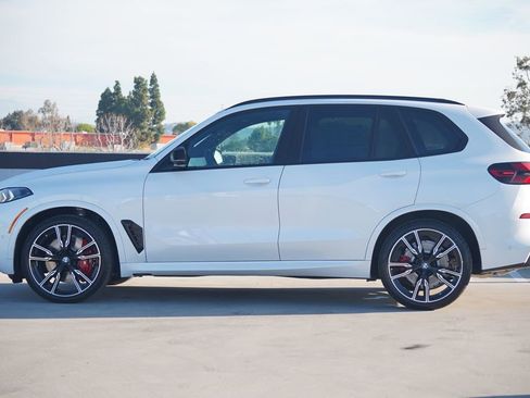 New 2026 BMW X5 M60i image 4