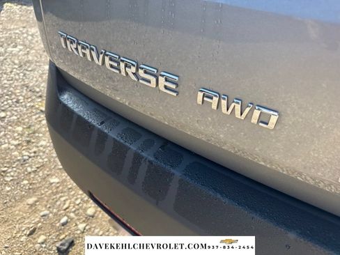 Used 2023 Chevrolet Traverse LT AWD/4WD image 35
