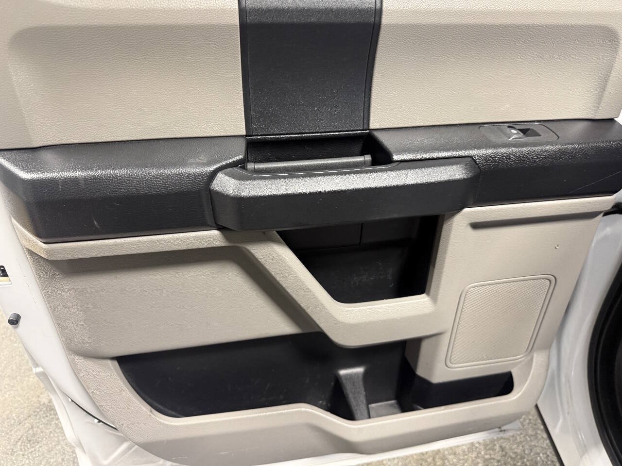 Used 2018 Ford F250 XL w/ Power Equipment Group AWD/4WD image 13