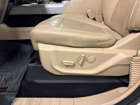 Used 2016 Ford F150 Lariat image 25