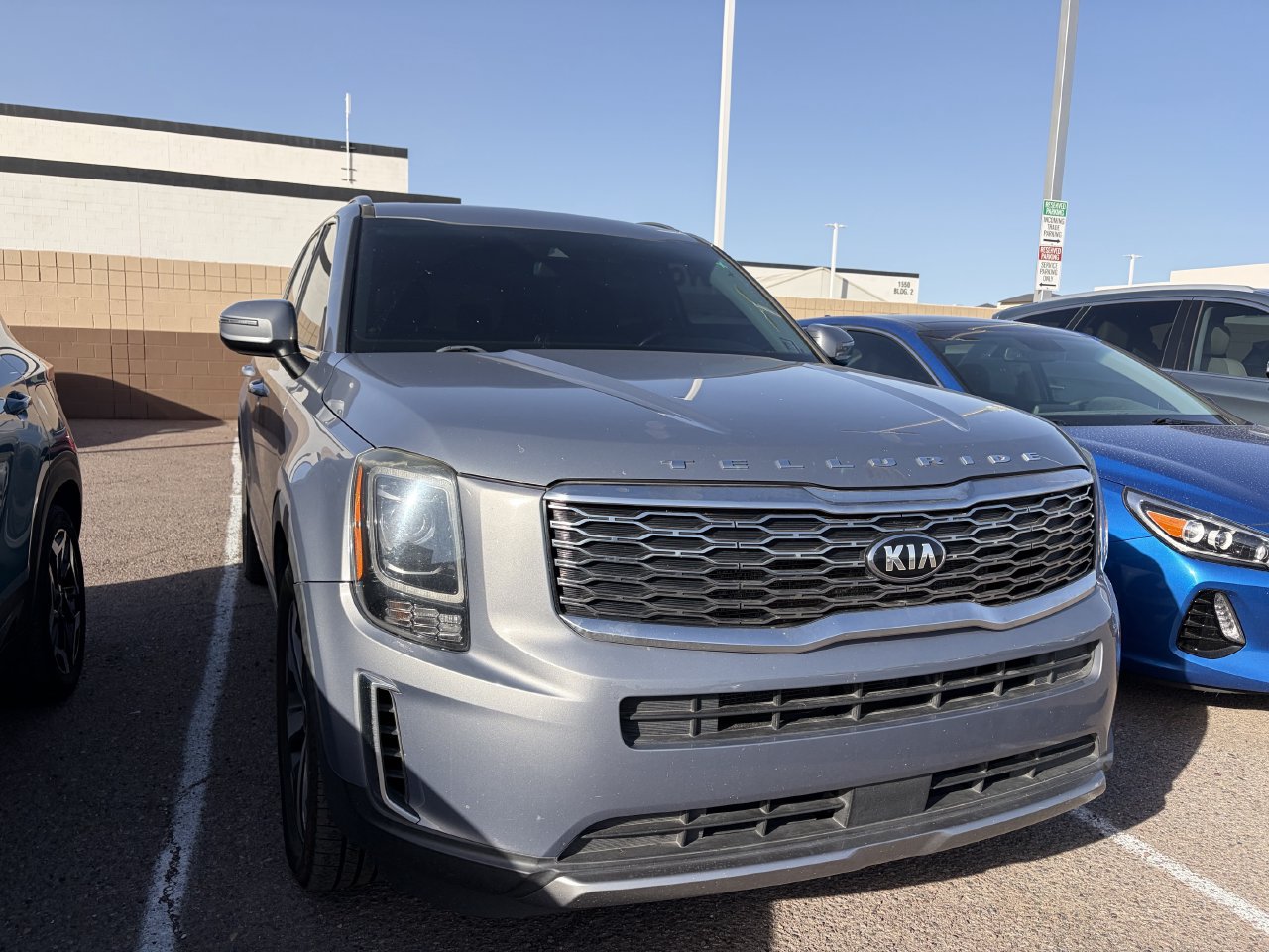 Used 2020 Kia Telluride S FWD image 2
