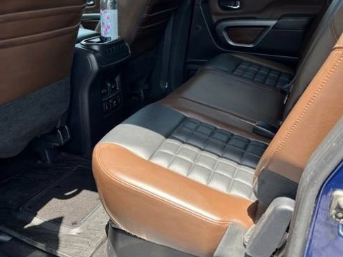 Used 2016 Nissan Titan Platinum Reserve AWD/4WD image 9