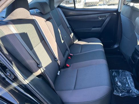 Used 2018 Toyota Corolla LE image 17