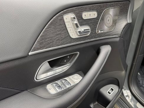 New 2026 Mercedes-Benz GLS 450 4MATIC image 11