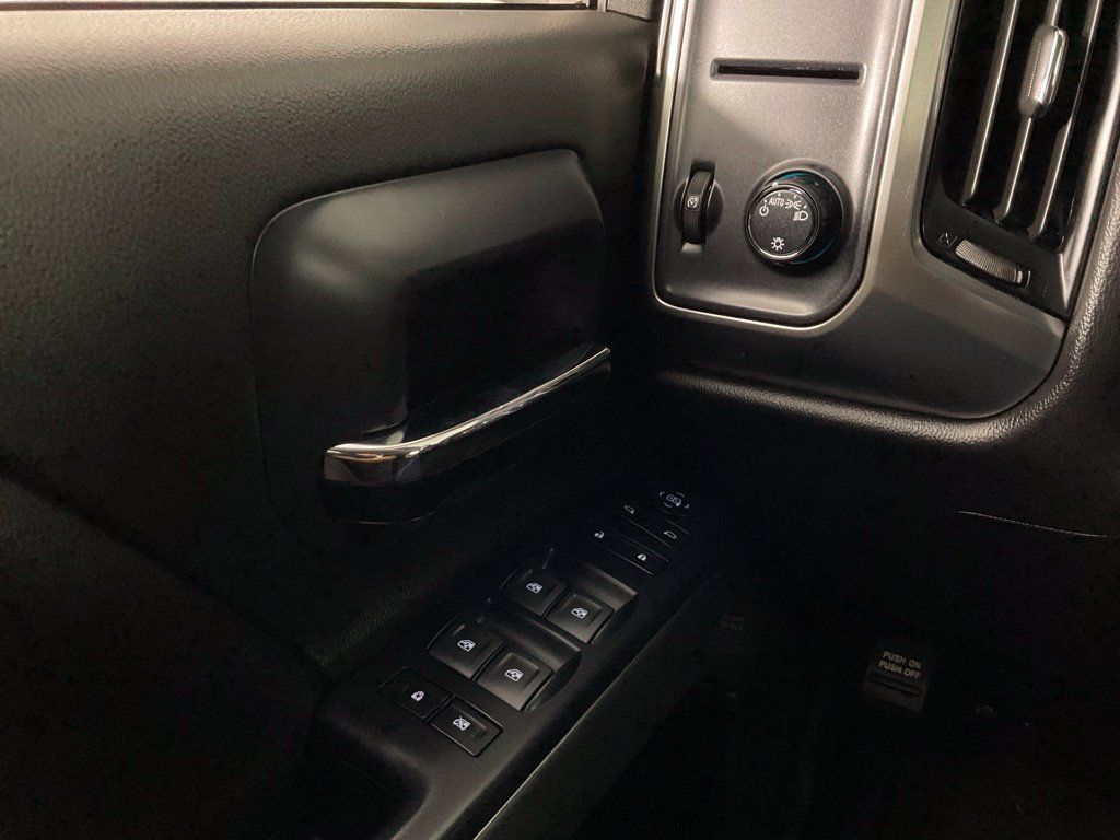 Used 2019 Chevrolet Silverado 1500 LT RWD image 19