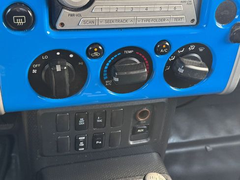 Used 2007 Toyota FJ Cruiser 4WD image 19