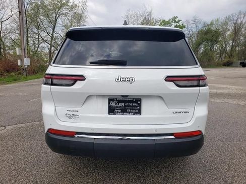 Used 2023 Jeep Grand Cherokee L Limited AWD/4WD image 4