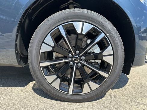 New 2026 Volvo XC60 T8 Plus w/ Protection Package Premier image 9