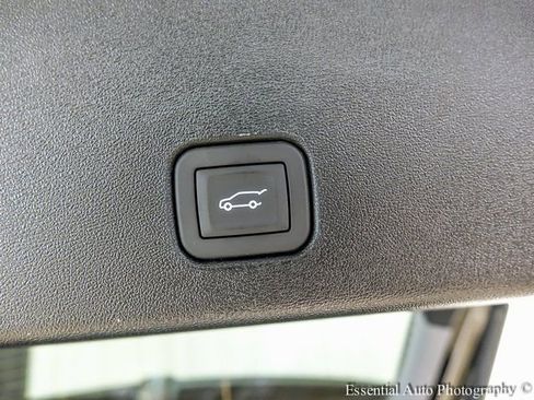 New 2026 Cadillac Optiq Sport 2 w/ LPO, Floor Liner Package AWD/4WD image 20