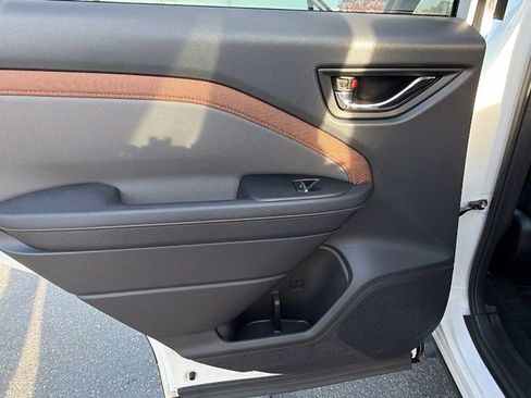 Used 2025 Subaru Forester Sport image 14