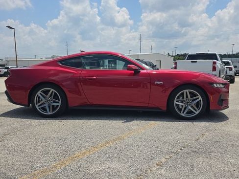 Used 2024 Ford Mustang GT Premium RWD image 7