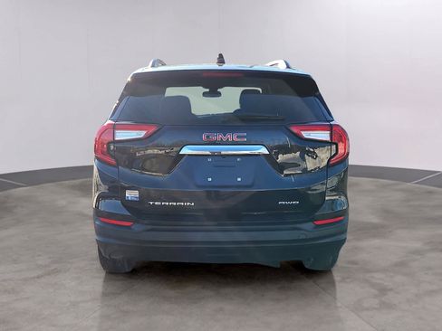 Used 2023 GMC Terrain SLE w/ Driver Convenience Package image 5