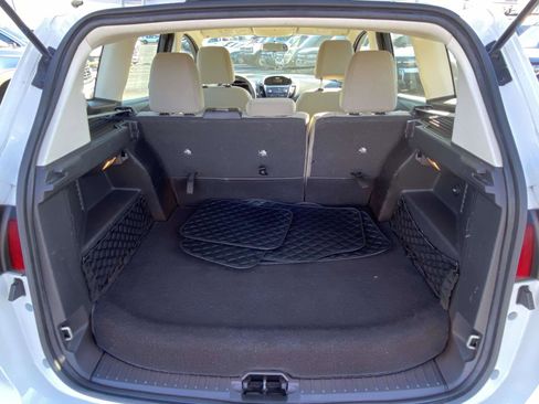 Used 2017 Ford C-MAX SE image 8