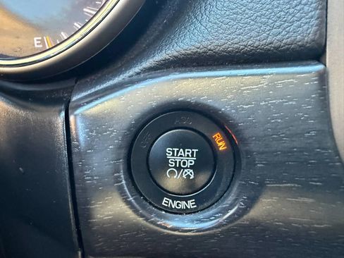 Used 2015 Jeep Grand Cherokee Laredo w/ Quick Order Package 23E image 18