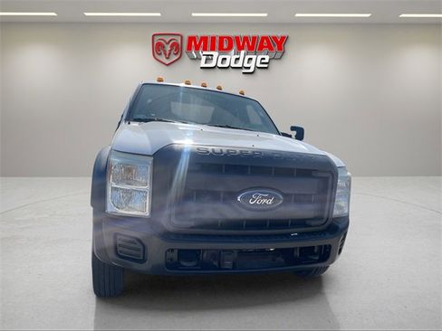 Used 2013 Ford F550 4x4 SuperCab Super Duty w/ Payload Upgrade Pkg image 5