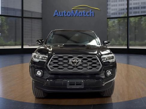 Used 2023 Toyota Tacoma TRD Sport image 2