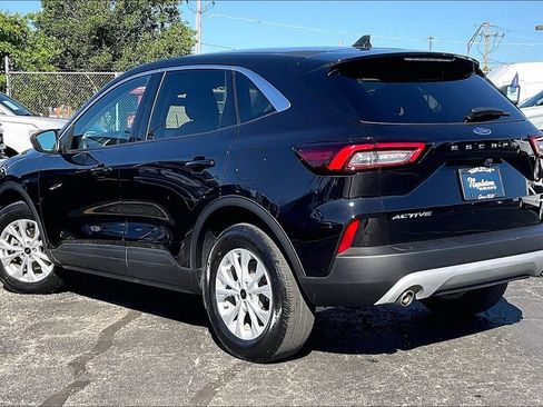 Certified 2023 Ford Escape Active AWD/4WD image 10