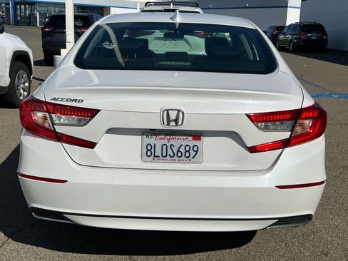 Used 2019 Honda Accord EX image 5