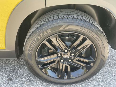 Used 2025 Chevrolet Trax ACTIV w/ Driver Confidence Package FWD image 10