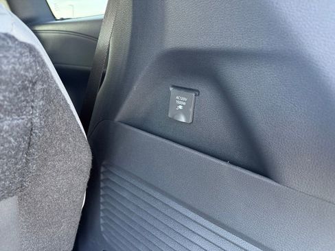 New 2026 Toyota Sienna XLE image 38