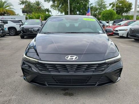 Certified 2025 Hyundai Elantra Sport FWD image 2