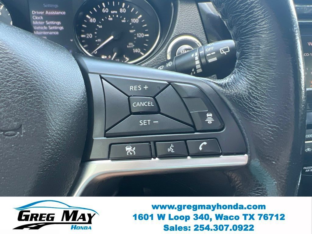 Used 2018 Nissan Rogue SL FWD image 28