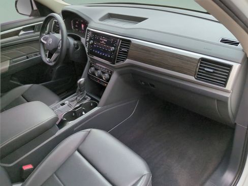 Used 2023 Volkswagen Atlas SE FWD image 21