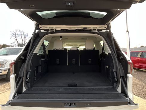 Used 2025 Lincoln Navigator L Reserve image 23