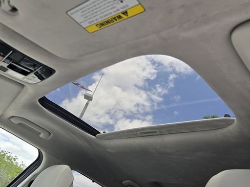 Used 2025 Hyundai Santa Fe Calligraphy image 17