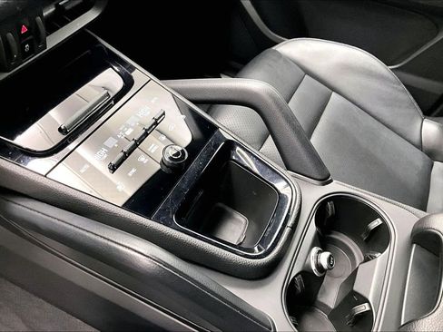 Used 2024 Porsche Cayenne image 14