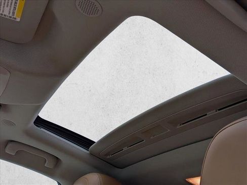 Used 2019 Buick Encore Essence w/ Experience Buick Package image 12