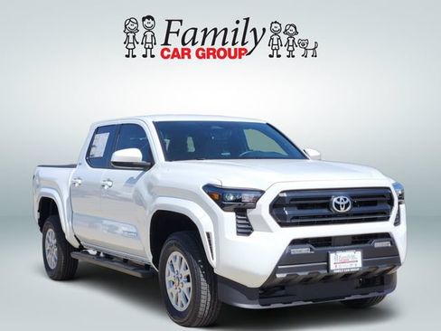 New 2026 Toyota Tacoma SR5 RWD image 2