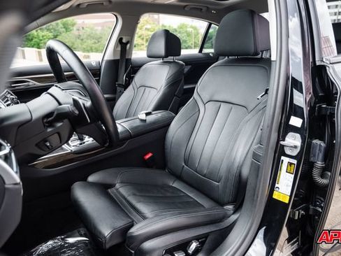 Used 2020 BMW 740i w/ Cold Weather Package RWD image 5