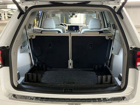 Used 2024 Volkswagen Atlas SE w/ Panoramic Sunroof Package AWD/4WD image 40