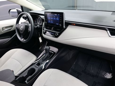 Used 2020 Toyota Corolla LE image 14