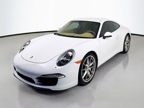 Used 2013 Porsche 911 Carrera S RWD image 3