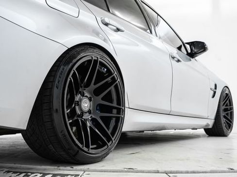 Used 2015 BMW M3 image 12
