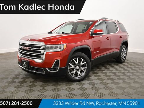 Used 2023 GMC Acadia SLT AWD/4WD image 1
