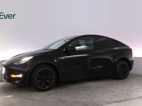 Used 2022 Tesla Model Y Long Range AWD/4WD image 18