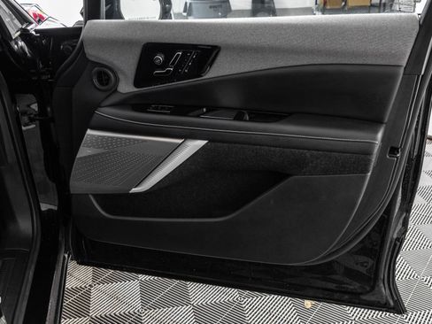 Used 2025 Cadillac Optiq Luxury 2 w/ LPO, Floor Liner Package AWD/4WD image 46