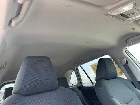 Used 2025 Toyota RAV4 LE AWD/4WD image 18